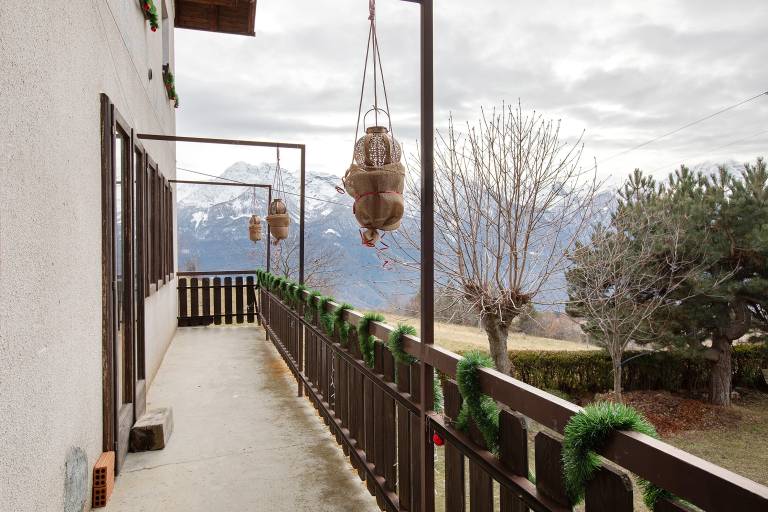 Becca D'Aver Apartment with Mountain View, Shared Garden, and Wi-Fi — photo 4