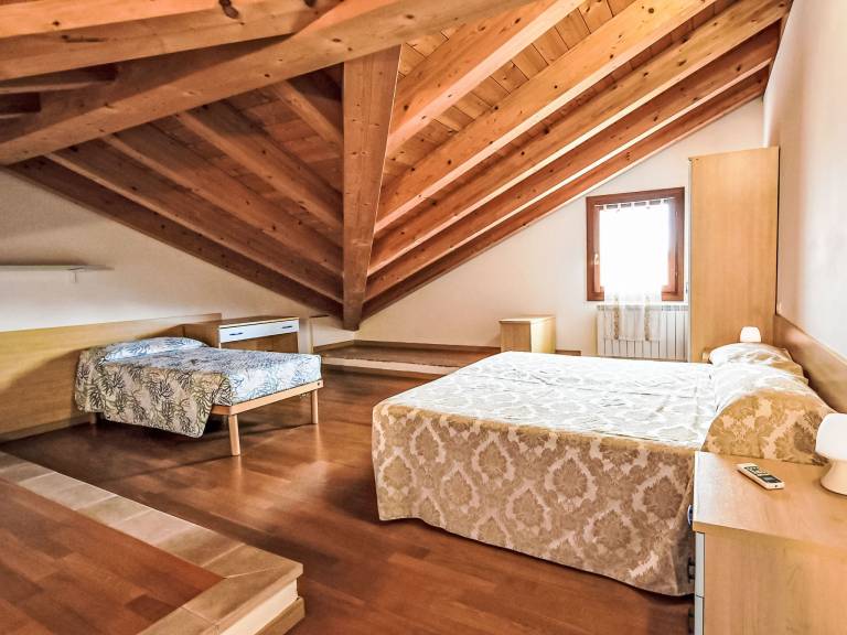 Child-friendly pleasant apartment with pool, yard & terrace | Pets are welcome — photo 3