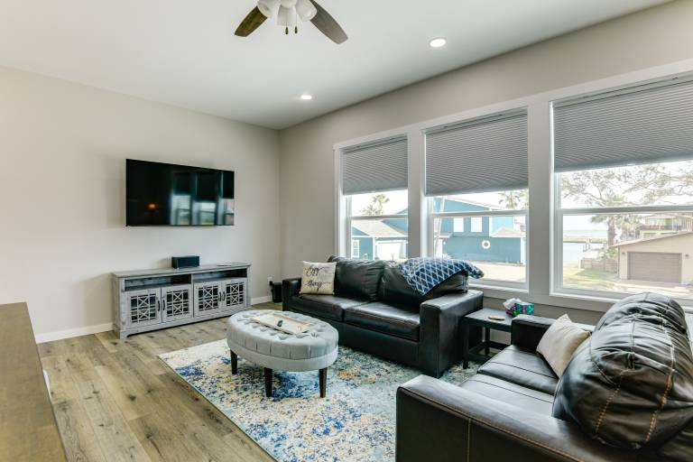 6 Mi to Beach: Modern Rockport Home! — photo 5