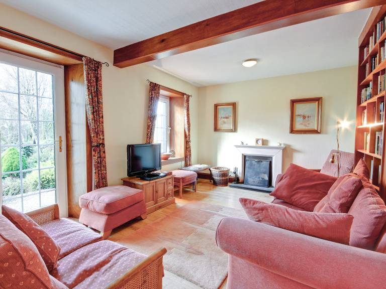 Children-friendly beautiful cottage with barbeque & garden | Dogs allowed — photo 2