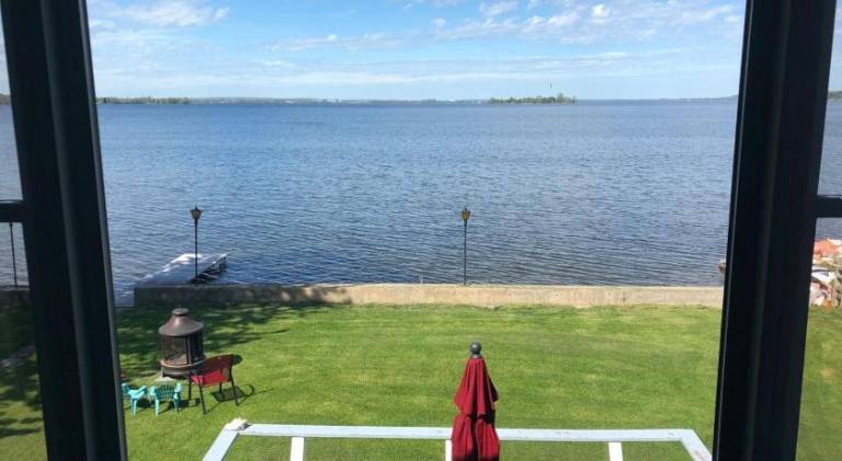 Vacation home | Pet-friendly in Prince Edward, ON