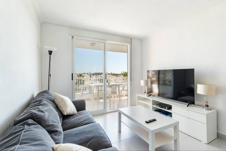 Children-friendly holiday apartment with fast internet, terrace & garden | Beach view | Close to the beach | Suitable for remote work | Pets allowed — photo 3