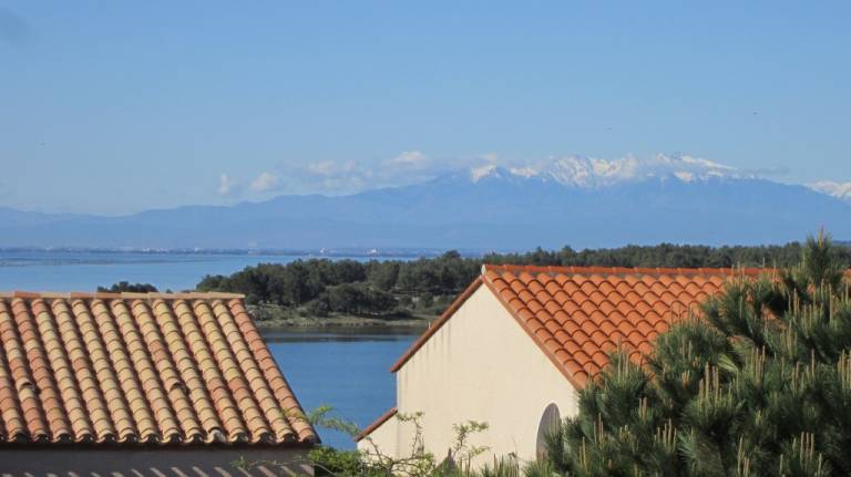 Vacation home with yard & barbecue | Sea view — photo 5