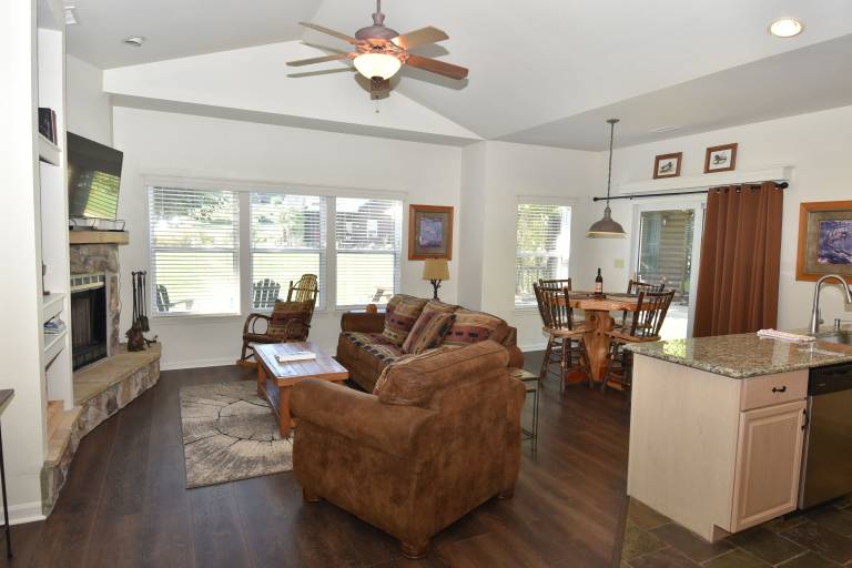 Cabin Camdenton
