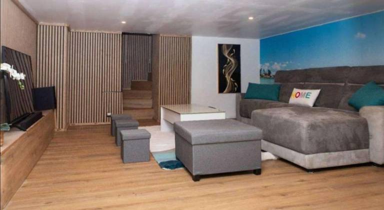Villa with 6 rooms for 12 persons — photo 2