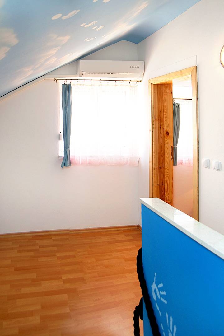 Rental apartment with terrace — photo 4
