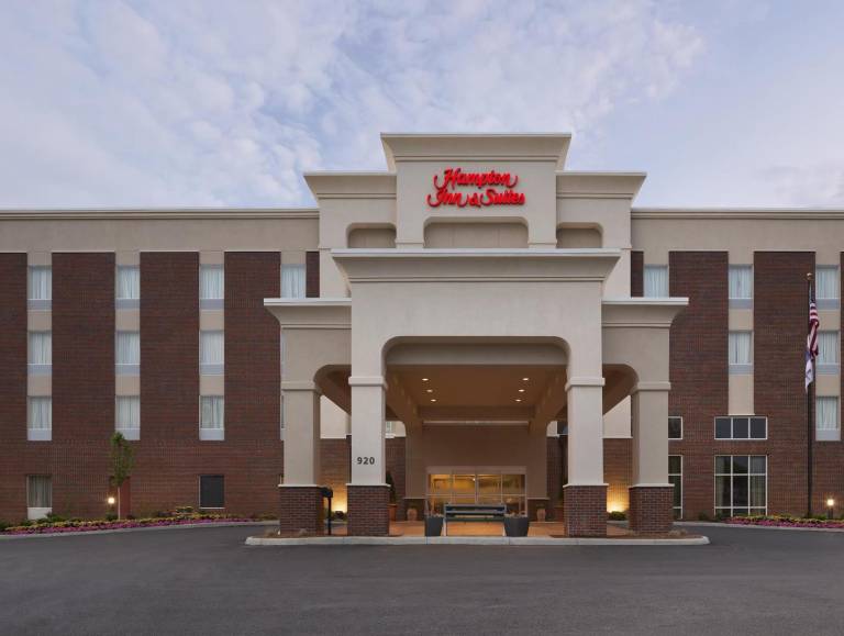 Hampton Inn & Suites Parkersburg Downtown in Parkersburg, WV