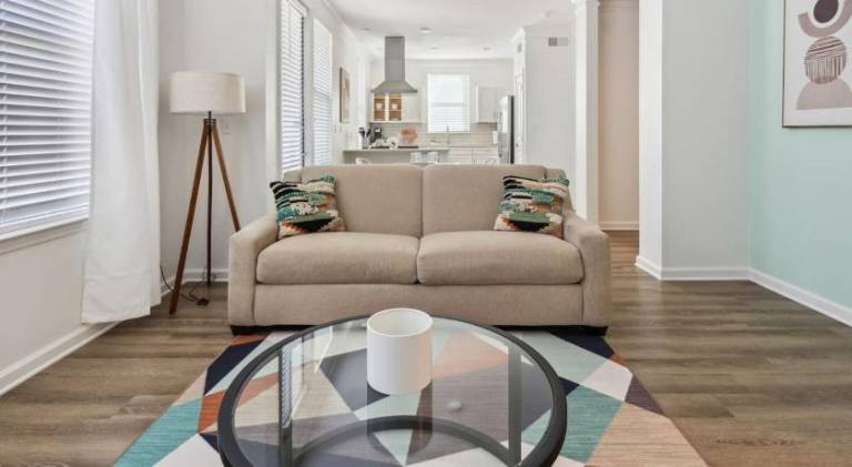 Apartment with pool | Pets are welcome — photo 2