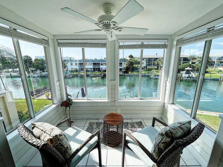 Condo Treasure Island