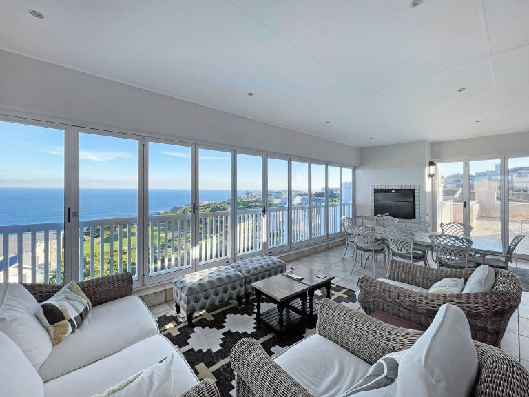 House  Dana Bay