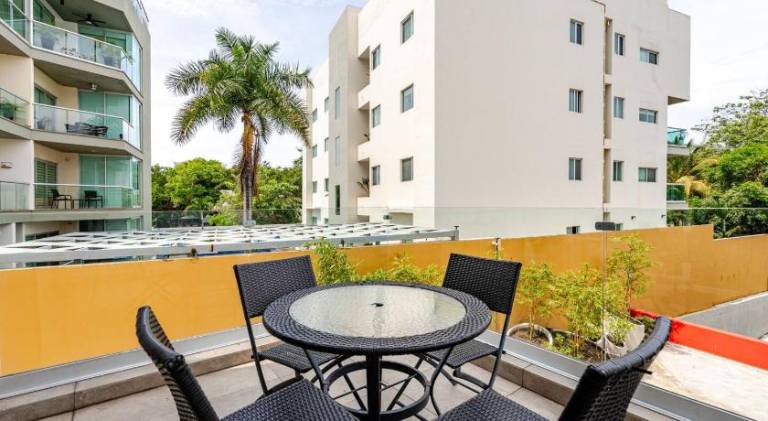Rental apartment with pool — photo 5
