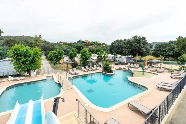 Mobile home with terrace in Bormes-Les-Mimosas