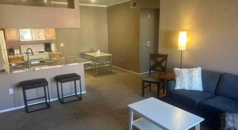 Cozy Condo in Gated Community with Pool by PHX Airport, Tempe, and Old Town — photo 5