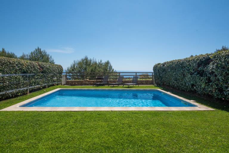 Fully equipped charming house with patio, yard & barbeque | Sea view | Pets are welcome — photo 4