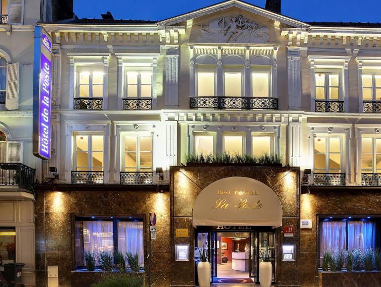 Best Western Premier Hotel de la Poste & Spa in La Chapelle-Saint-Luc