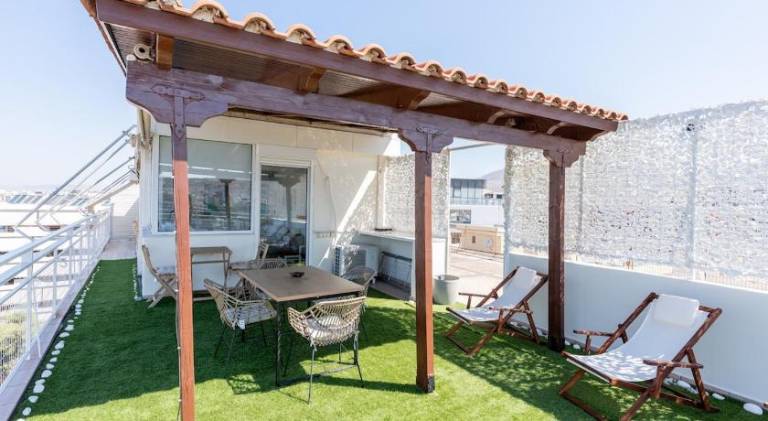 Glyfada Residence Top Floor With Sea & Tower View — photo 5