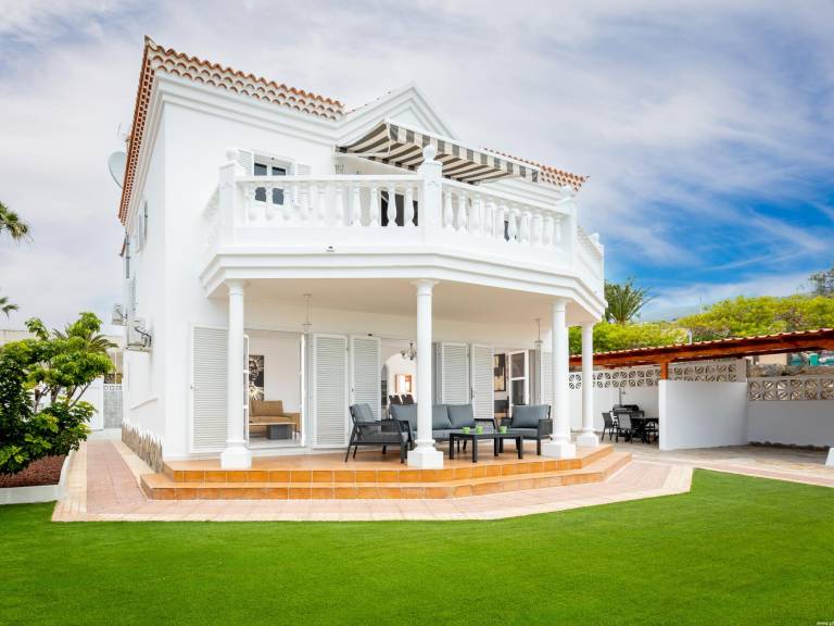 Villa  Callao Salvaje