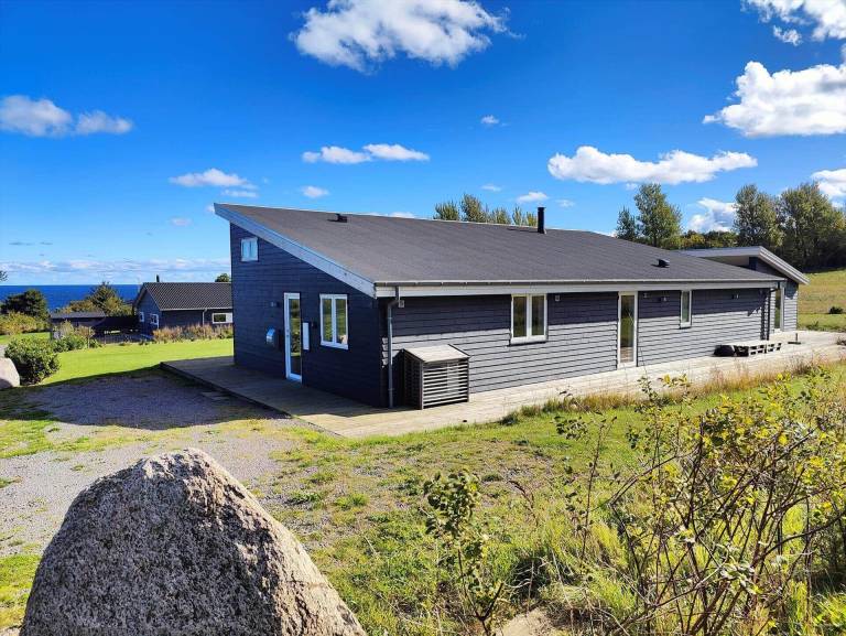 Fully equipped house with terrace & grill | Sea view | Beach nearby | Dogs allowed in Allinge