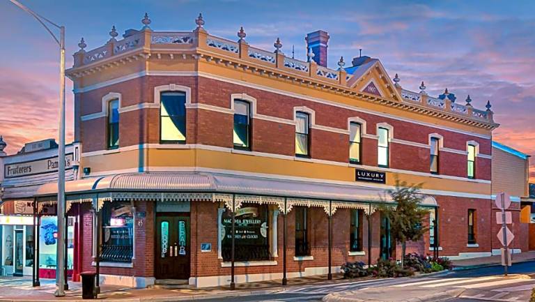 Bed and breakfast  Stawell