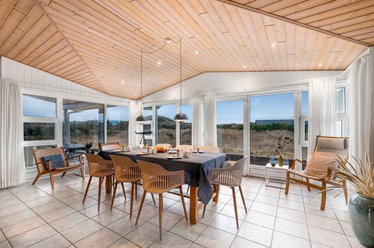 House with jacuzzi, patio & sauna | Water view — photo 3