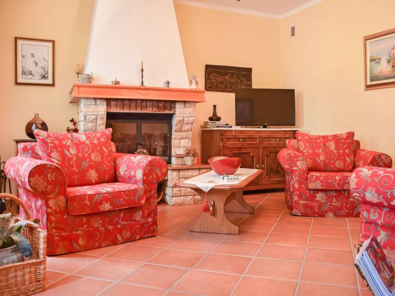 Fully equipped big vacation home with BBQ, garden & patio | Sea view | Pets allowed — photo 4
