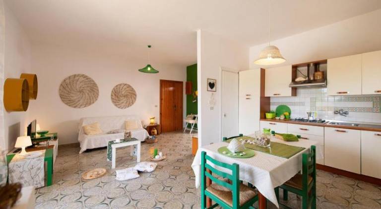 Rental apartment with yard & patio | Dogs allowed — photo 3