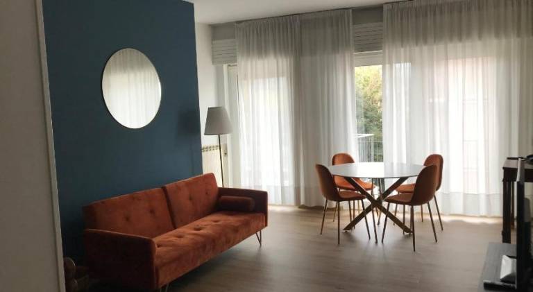 Rental apartment with 3 rooms for 5 persons in Affi