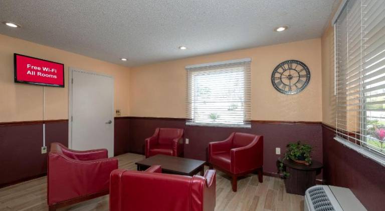 Red Roof Inn Valdosta - University — photo 3