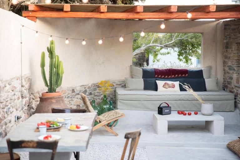 Bungalow 'Onos Eco Living - Margerita' with Mountain View, Wi-Fi and Air Conditioning in Tinos