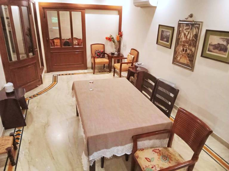 Captivating 2 Bed Apartment in New Delhi