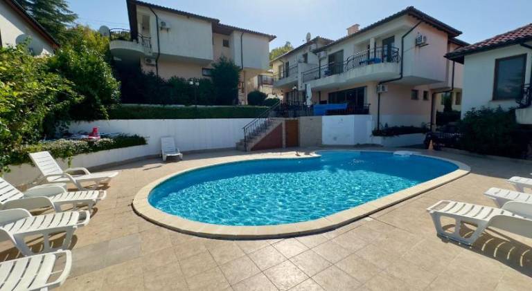 Wonderful vacation home with pool | Pet-friendly — photo 2