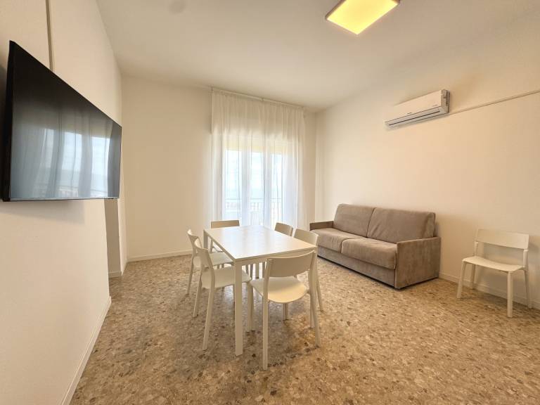 Holiday apartment with patio — photo 5
