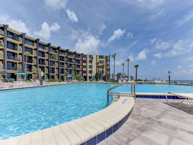 9820HAWAIIANINN238DHINCO Hawaiian Inn 238