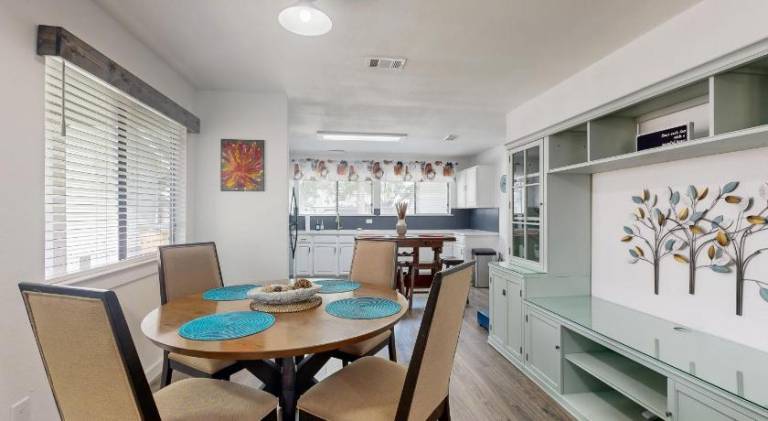 Charming vacation home | Pet-friendly — photo 4