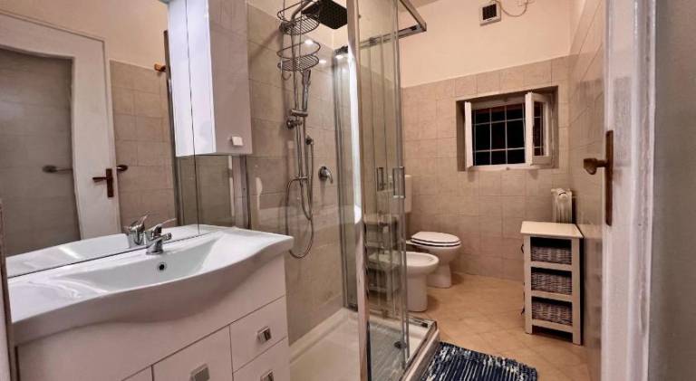 Rental apartment with 2 rooms for 6 persons — photo 2