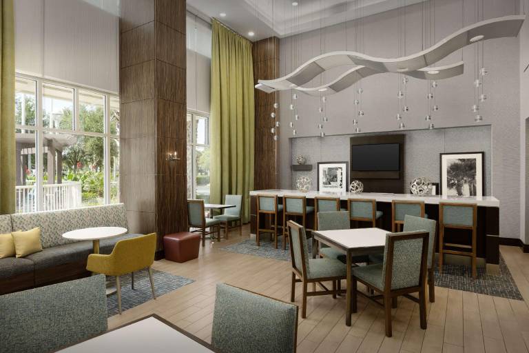 Hampton Inn & Suites Orlando-North/Altamonte Springs — photo 2