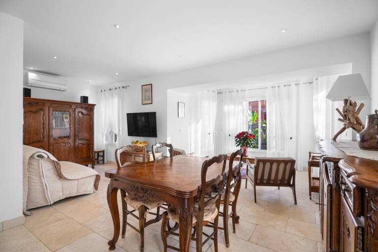Rental apartment with garden | Garden view — photo 5