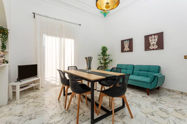 House with fast internet | Close to Monastery of San Nicolò l'Arena | City view | Good for workation | Pet-friendly — photo 3
