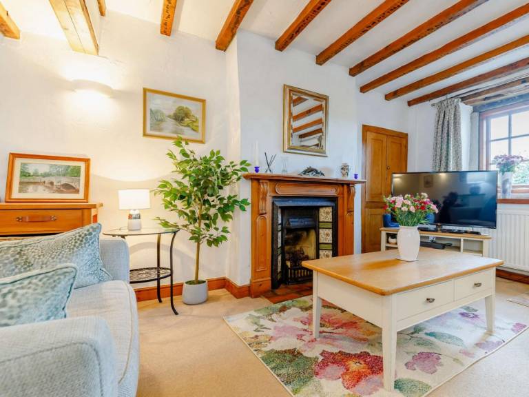 Lovely cottage with yard | Pet-friendly — photo 2