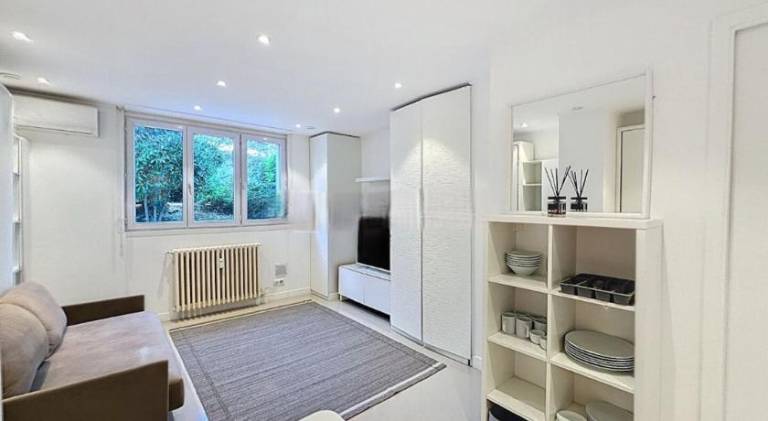 Apartment with pool | Next to the beach | Dogs allowed in Menton