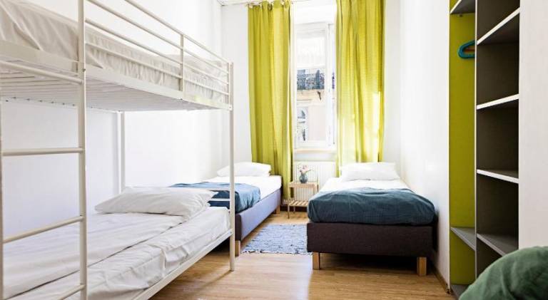 Folk Hostel Krakowskie Przedmiescie — photo 2