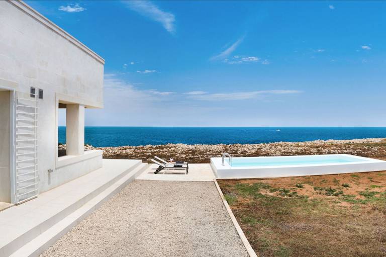 Villa with grill, yard & private pool — photo 4
