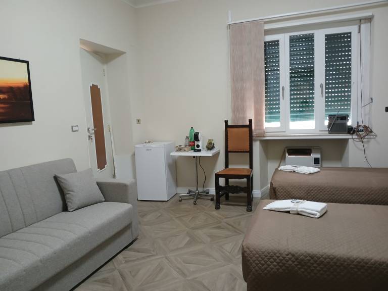 Dedicated room | City view — photo 2