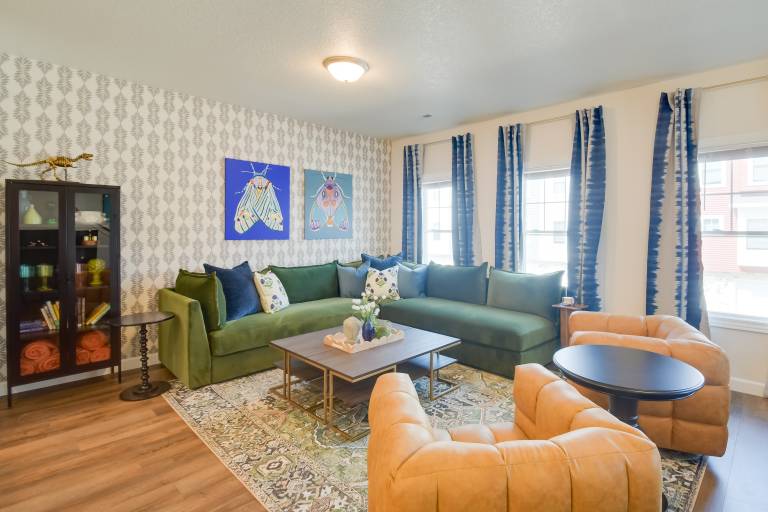 Near TBK Bank Sports Complex: Quad Cities Townhome — photo 4
