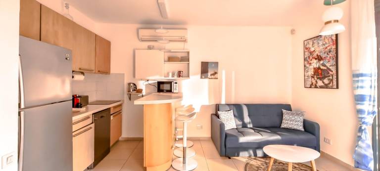 Rental apartment with terrace | Close to Dizengoff Street — photo 2