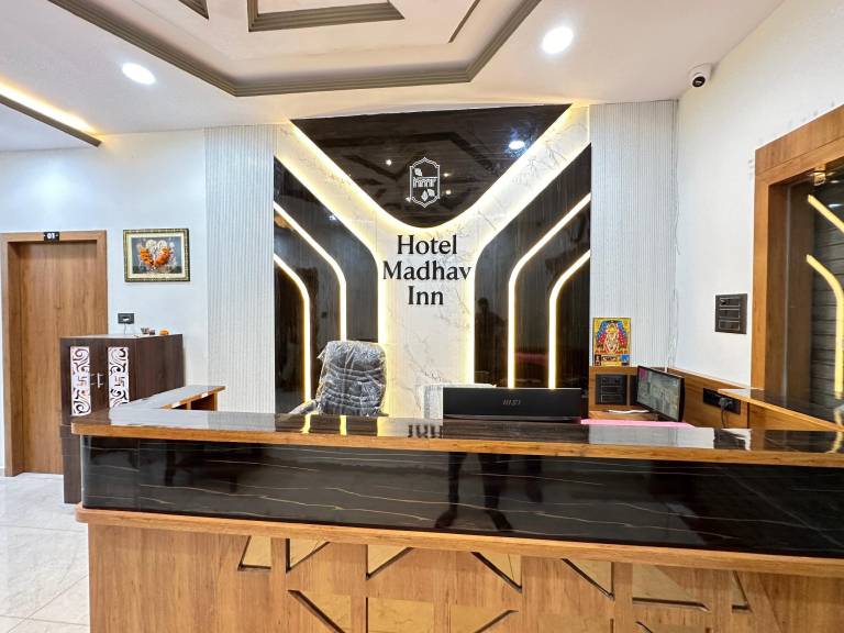 Hotel Madhav Inn