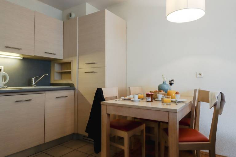 Holiday apartment with pool — photo 3
