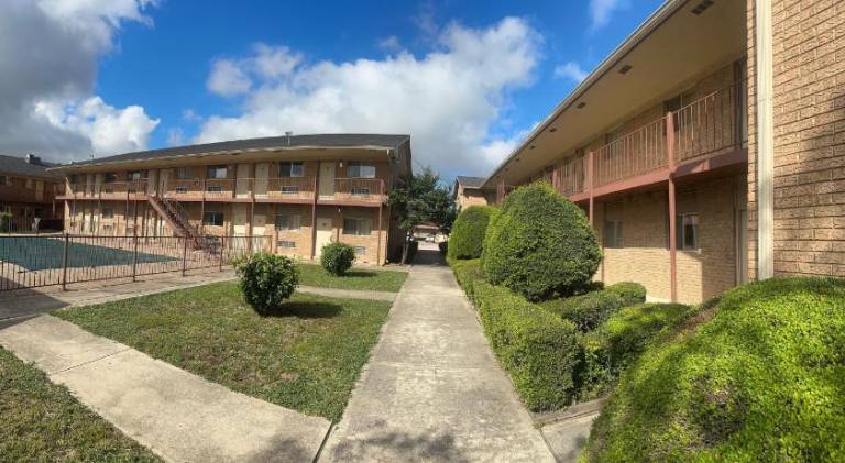 Hallmark Inn And Suites — photo 3
