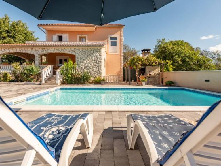 House  Pirovac
