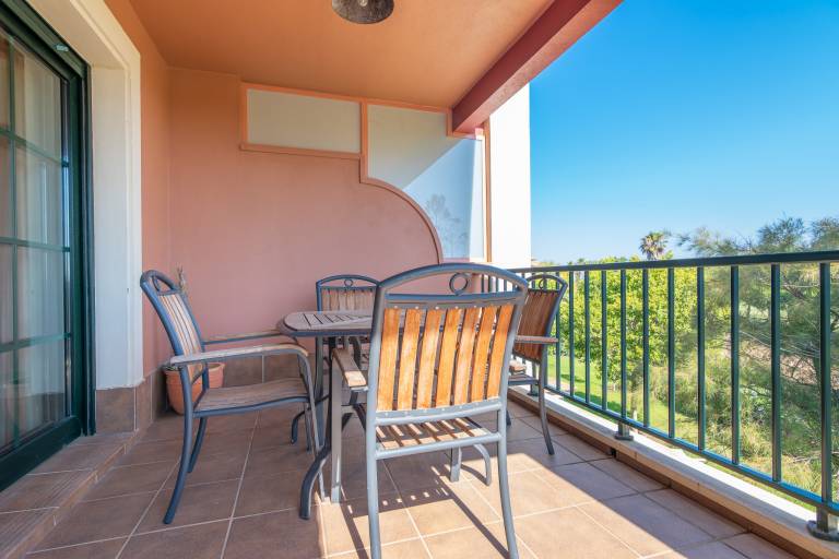 Apartment with yard, patio & pool in Ayamonte